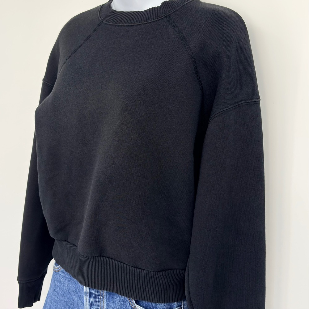 Everlane Black ReNew Sweatshirt XS Crew Neck Raglan Sleeve Cropped Pullover‎ - Picture 3 of 10